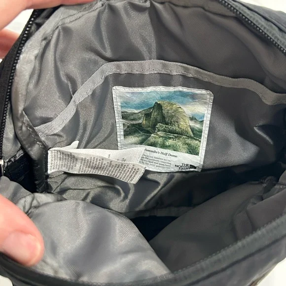 The North Face Berkeley Black Crossbody Bag - Picture 9 of 10